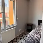 Habitación en casa particular Transit 7 *