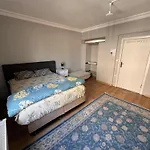 Habitación en casa particular Transit 7 *